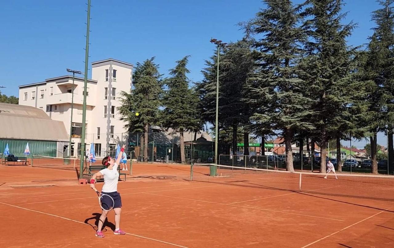 Roomsapartments Popcourt Pančevo エクステリア 写真